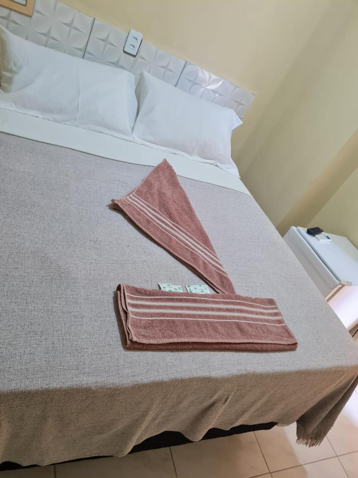 Hotel Veleiro De Porto Порту-де-Галиньяш Экстерьер фото
