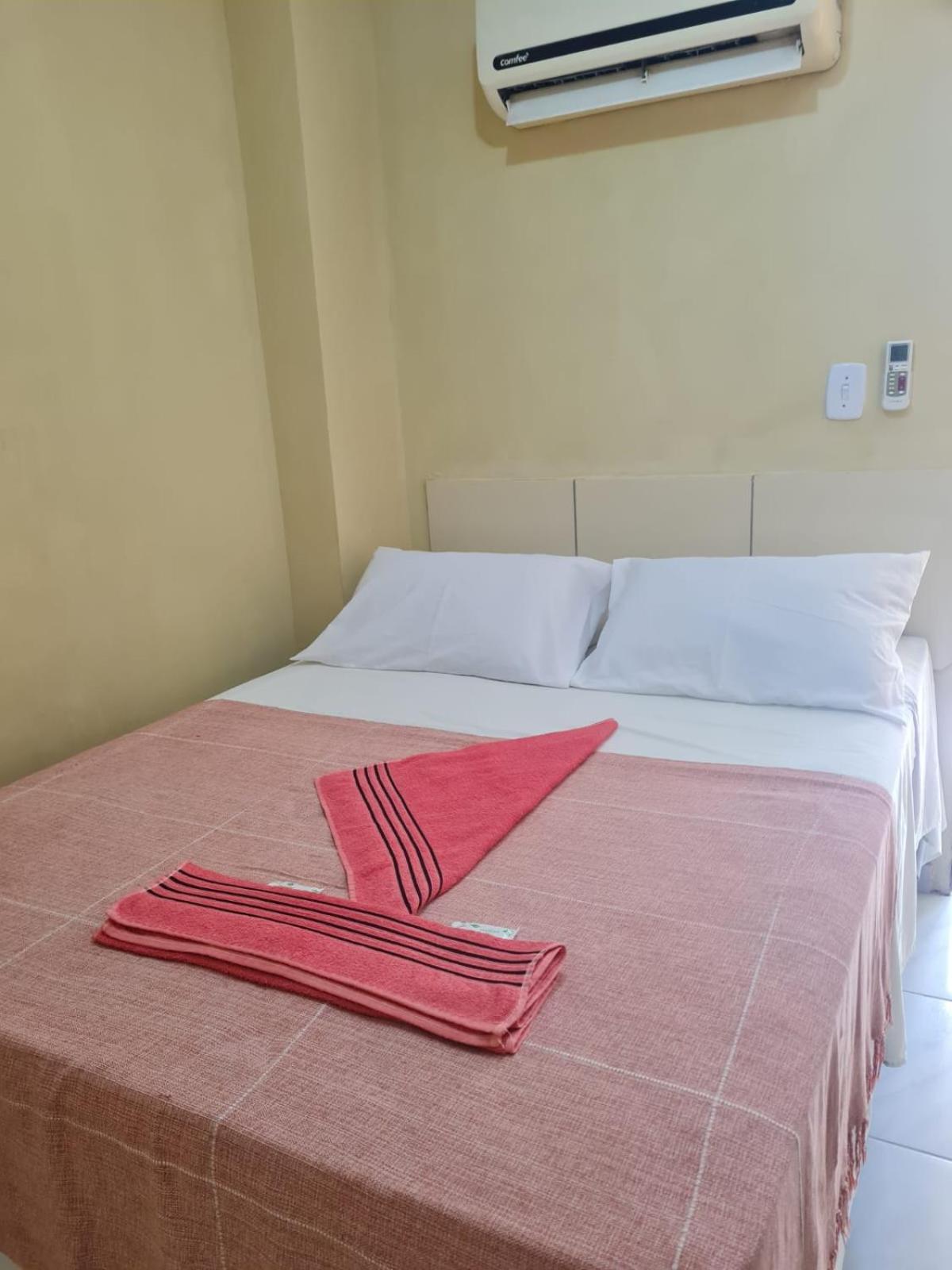 Hotel Veleiro De Porto Порту-де-Галиньяш Экстерьер фото